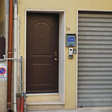 Indipendence Home Μπρίντιζι Εξωτερικό φωτογραφία